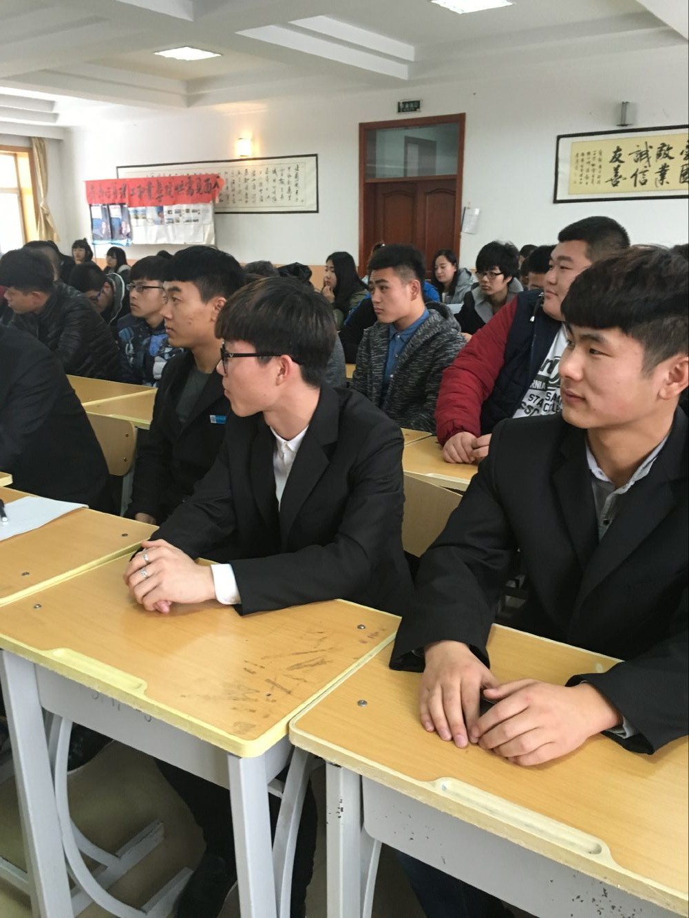 图片2.jpg 图片2.jpg