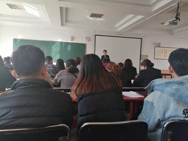 图3:学院院长罗丽讲话.jpg 图3:学院院长罗丽讲话.jpg