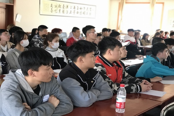 图片二.jpg 图片二.jpg