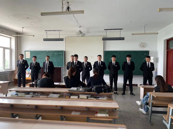 图片5.jpg 图片5.jpg