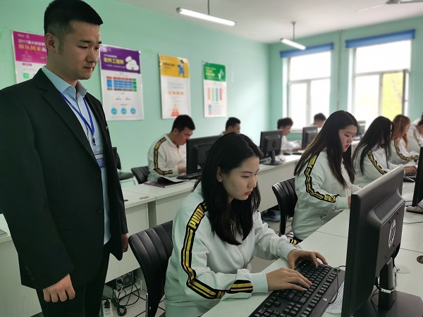图片2.jpg 图片2.jpg