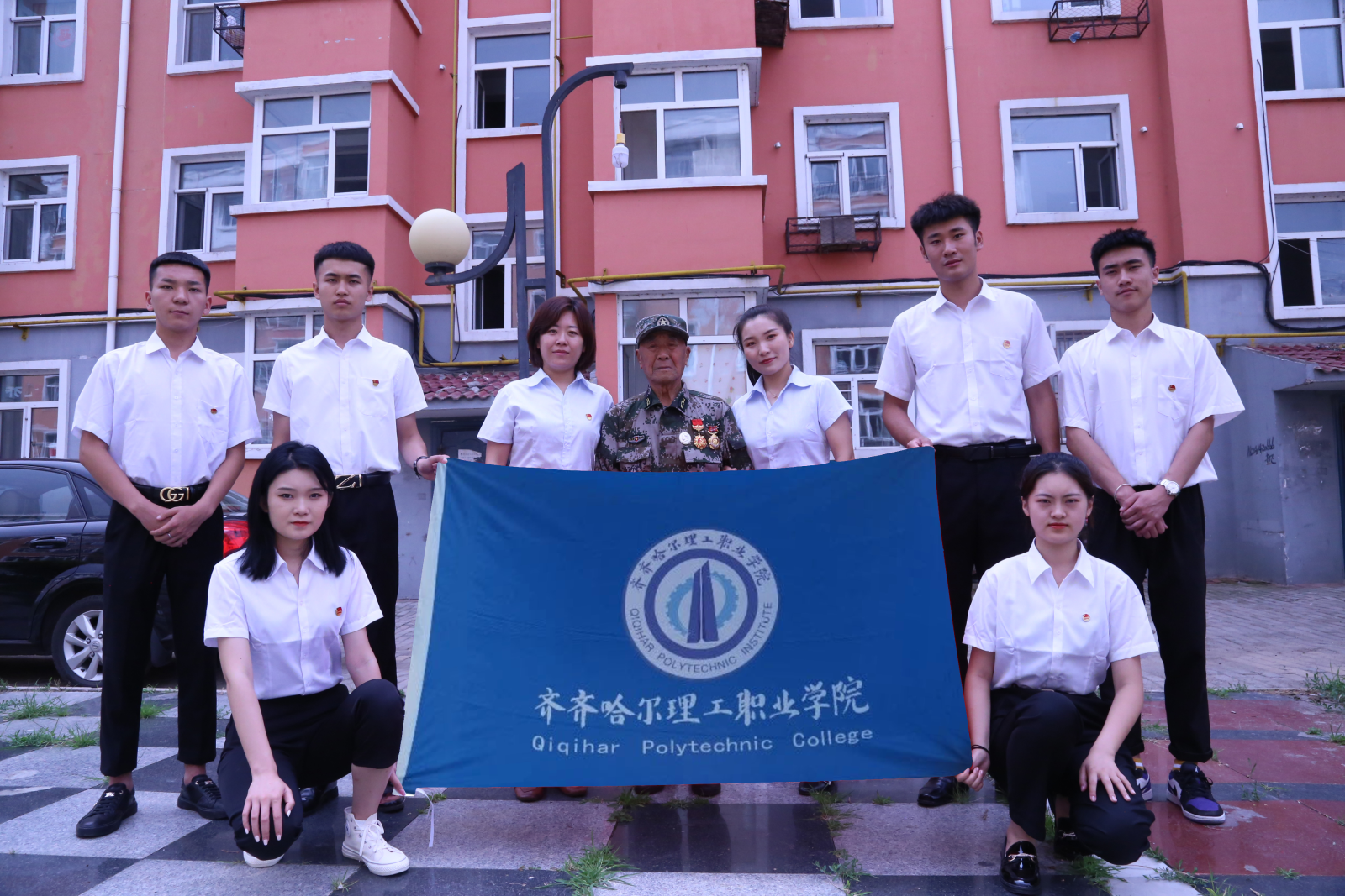 图片4.png 图片4.png