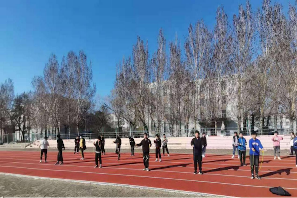 图片二.jpg 图片二.jpg