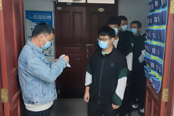 图片3.jpg 图片3.jpg