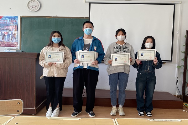 图片3.jpg 图片3.jpg