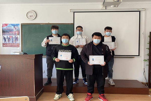 图片4.jpg 图片4.jpg