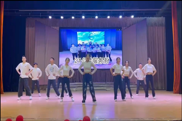 图片2.png 图片2.png