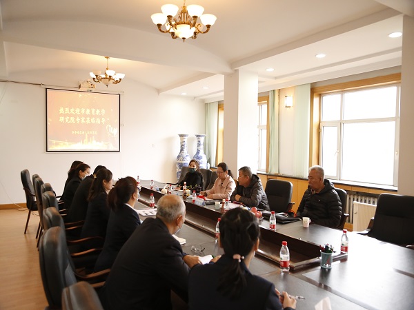 图3:座谈会图片.jpg 图3:座谈会图片.jpg