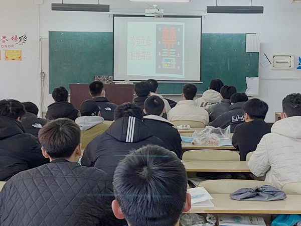 图片2.jpg 图片2.jpg