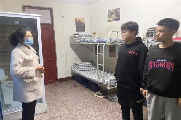 图片2.jpg 图片2.jpg