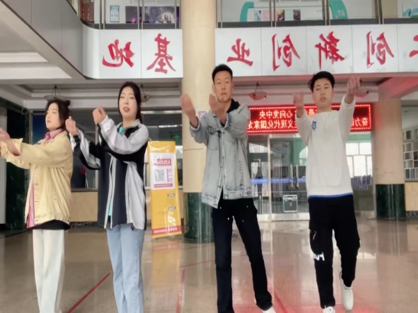 图片2.jpg 图片2.jpg